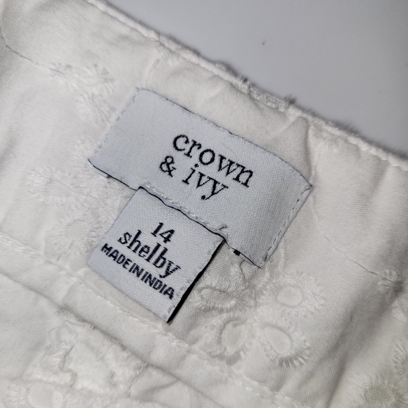 Pristine White shorts - Picture 5 of 10